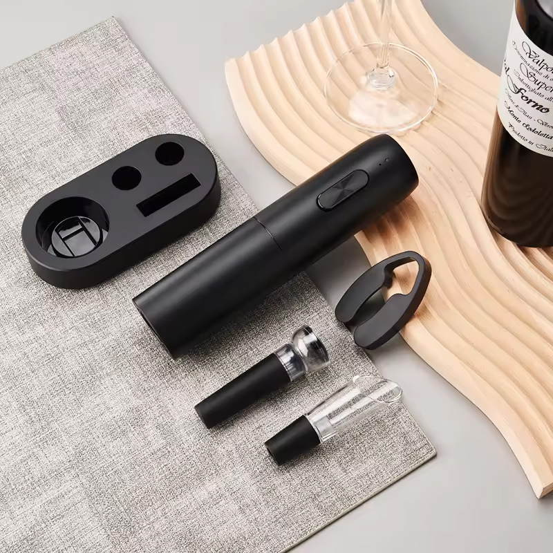 4-in-1 電気ボトルワインオープナーセット充電式電動自動 - Bottle Stopper Set のレビューと価格