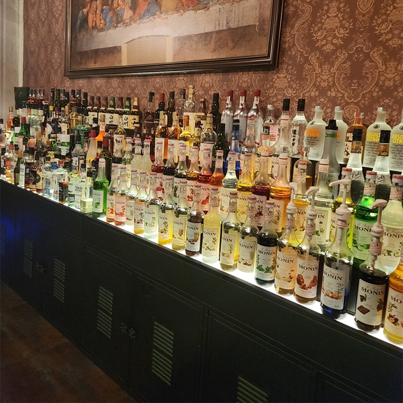 ワインキャビネット ディスプレイキャビネット 壁掛けワインラ - Wine Beer Restaurant のレビューと価格